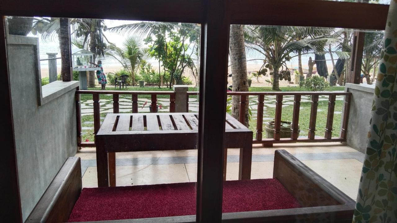 Relax Beach Resort ウェリガマ エクステリア 写真